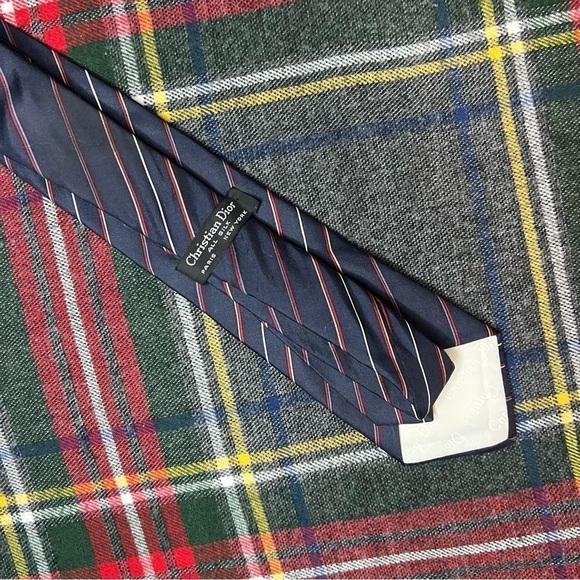 Christian Dior Navy Striped Silk Classic Neck Tie - Picture 5 of 6